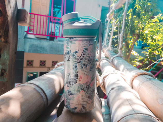 Reusable water bottles are a great way to reduce plastic pollution. Buy a stainless steel water bottle as this is more sustainable. 
